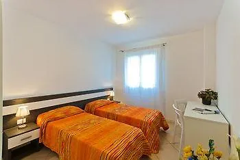 Ξενοδοχείο με διαμερίσματα Villaggio Sant'Andrea Καόρλε