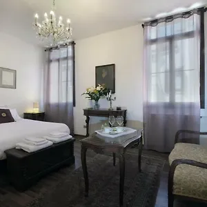 The Palace 5613 Italie